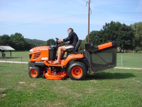 Kubota G23